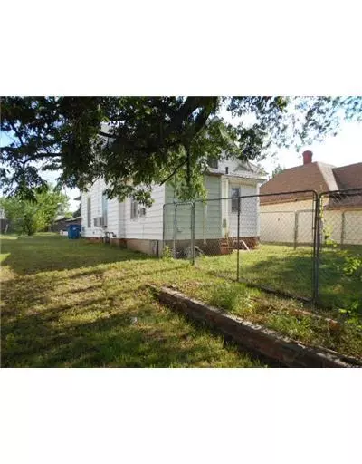 508 E 10th St, Chandler, OK 74834 photo 5