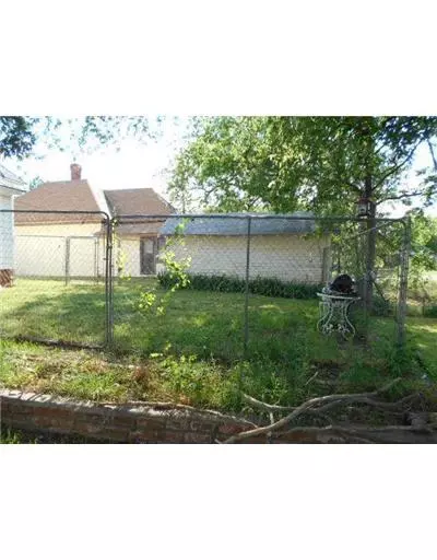 508 E 10th St, Chandler, OK 74834 photo 4