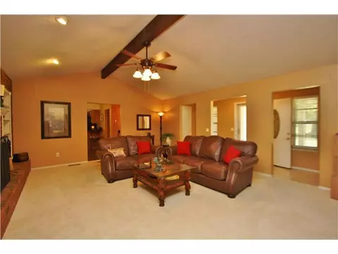 619 Deano Dr, Tuttle, OK 73089 photo 9