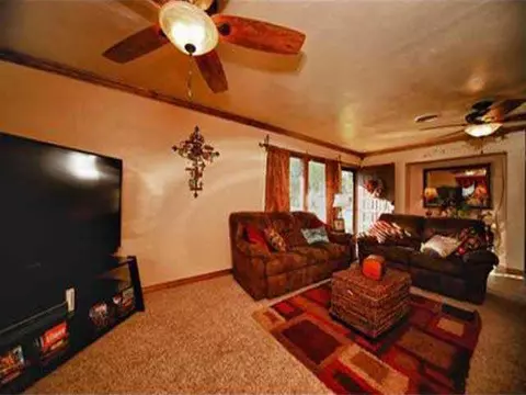 402 Margaret Dr, Tuttle, OK 73089 photo 4