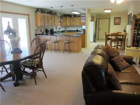 1002 S Czech Hall Rd, Tuttle, OK 73089 photo 5