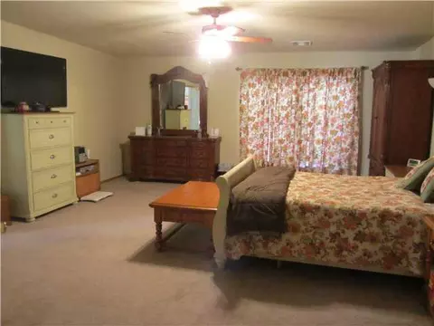 1002 S Czech Hall Rd, Tuttle, OK 73089 photo 10