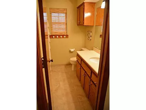 2017 Timberview Dr, Edmond, OK 73013 photo 8