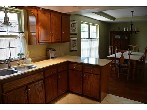2017 Timberview Dr, Edmond, OK 73013 photo 6