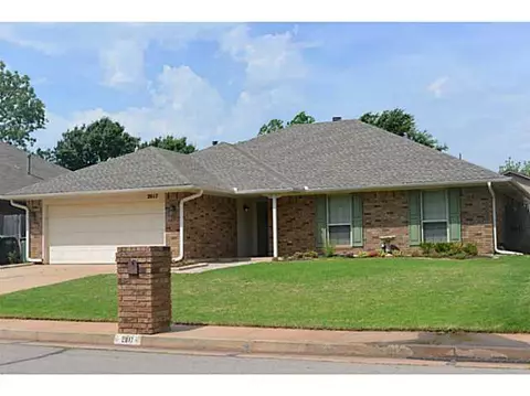 2017 Timberview Dr, Edmond, OK 73013 photo 1