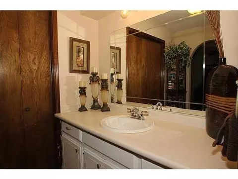 1401 Old Mill Rd, Moore, OK 73160 photo 12