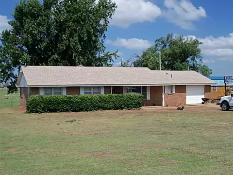 21050 State Hwy 146, Binger, OK 73009 photo 1