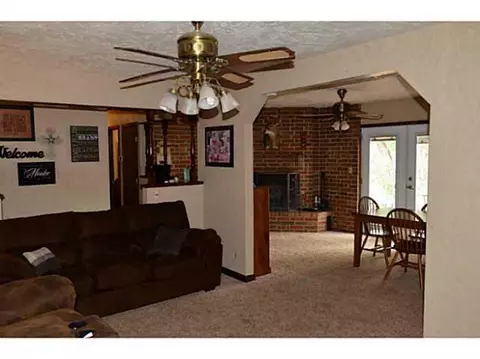 21050 State Hwy 146, Binger, OK 73009 photo 2