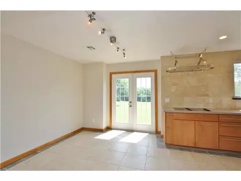 10108 E Rolling Meadows Dr, Mustang, OK 73064 photo 5