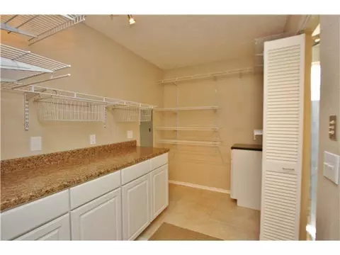 10108 E Rolling Meadows Dr, Mustang, OK 73064 photo 13