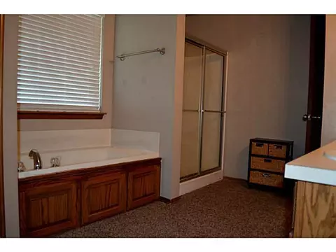 1605 Tara Dr, Moore, OK 73160 photo 15