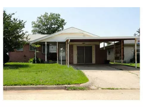 617 Baer Dr, Moore, OK 73160 photo 1