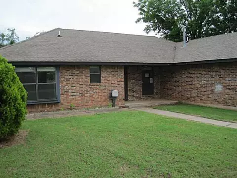 202 E Broadway, Blanchard, OK 73010 photo 11
