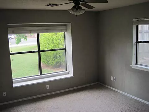 202 E Broadway, Blanchard, OK 73010 photo 9