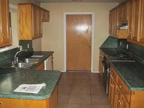 202 E Broadway, Blanchard, OK 73010 photo 3