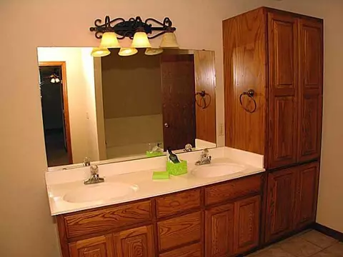 21437 Judy Cir, Mcloud, OK 74851 photo 12