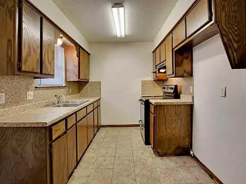 174 Echo Ln, Harrah, OK 73045 photo 9