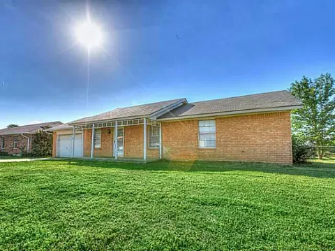 174 Echo Ln, Harrah, OK 73045 photo 3