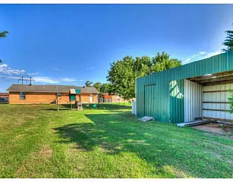 174 Echo Ln, Harrah, OK 73045 photo 17