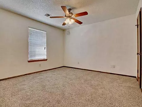 174 Echo Ln, Harrah, OK 73045 photo 10