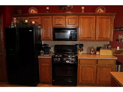 1601 January Pl, Moore, OK 73160 photo 16