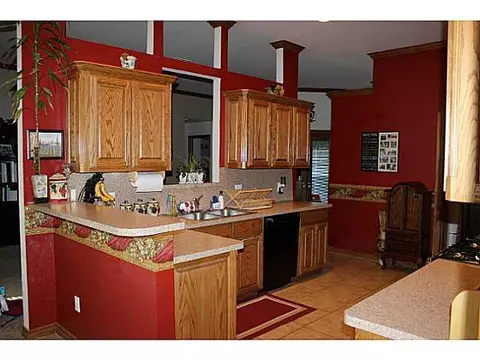 1601 January Pl, Moore, OK 73160 photo 3