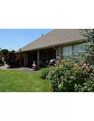 408 Chad Dr, Tuttle, OK 73089 photo 5