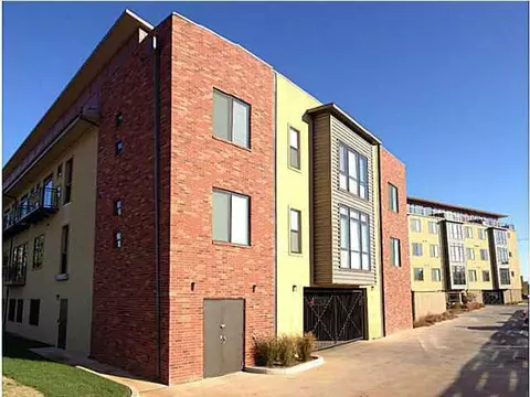 401 E Boyd St #208, Norman, OK 73069 photo 2