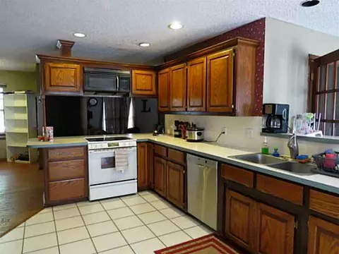 122 Tracye Dr, Mcloud, OK 74851 photo 8