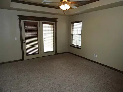809 Lindsey Ln, Moore, OK 73160 photo 14