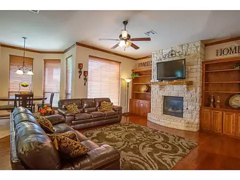 1712 Riverview Dr, Tuttle, OK 73089 photo 6