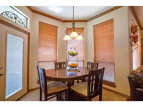 1712 Riverview Dr, Tuttle, OK 73089 photo 9