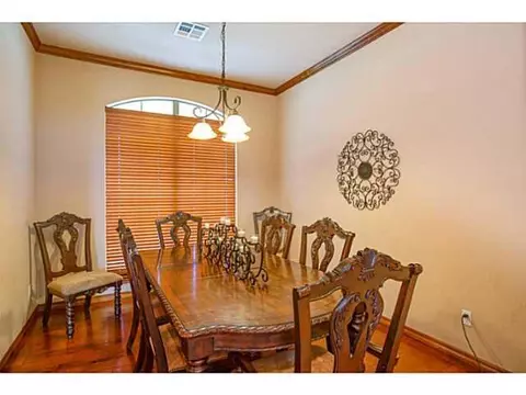 1712 Riverview Dr, Tuttle, OK 73089 photo 8