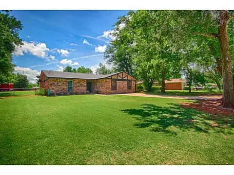 1732 E Longview Ln, Mustang, OK 73064 photo 2