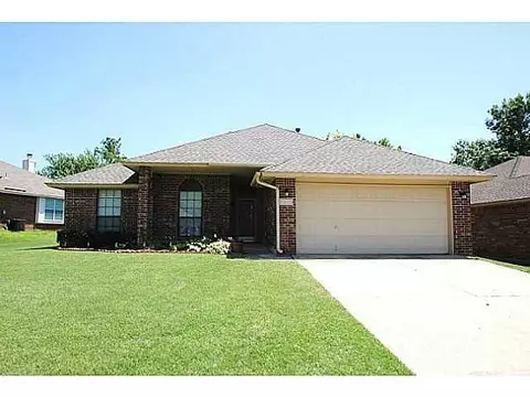 700 Goshawk Dr, Norman, OK 73072 photo 1