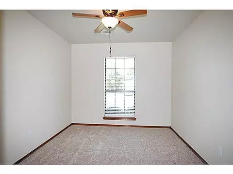 700 Goshawk Dr, Norman, OK 73072 photo 7