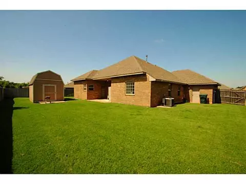 4105 Champlain Ct, Yukon, OK 73099 photo 16