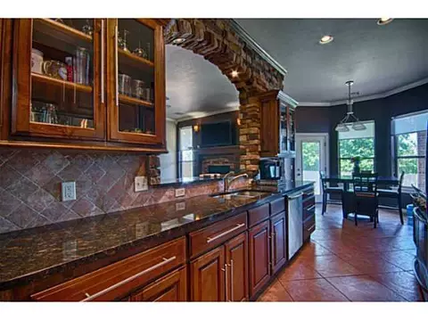 809 Kelsi Dr, Moore, OK 73160 photo 6