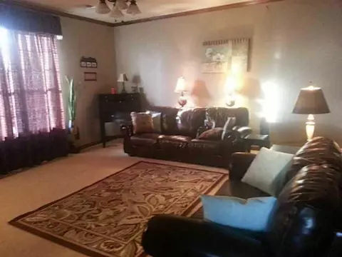 115 W End Ct, Tuttle, OK 73089 photo 3