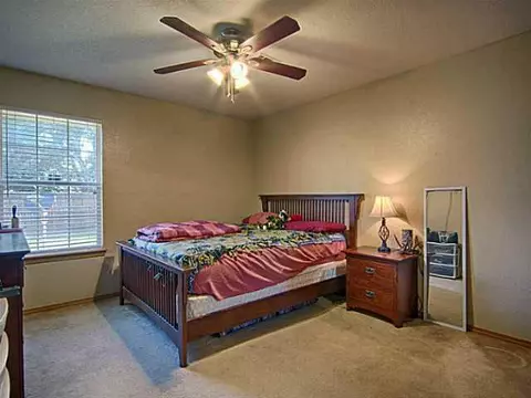 5 E Locust St, Tuttle, OK 73089 photo 13