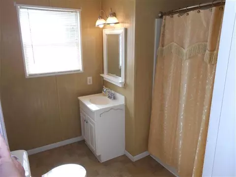 120 N 10th St, Mcloud, OK 74851 photo 5
