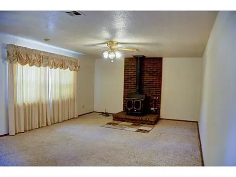 15425 E Hefner Rd, Jones, OK 73049 photo 2