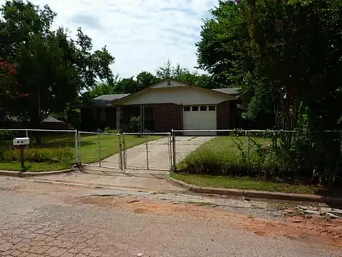 3304 E Noble Dr, Edmond, OK 73034 photo 4