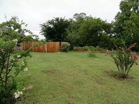 716 Hedgewood Dr, Moore, OK 73160 photo 2