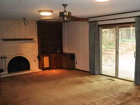928 E Mockingbird Dr, Guthrie, OK 73044 photo 6