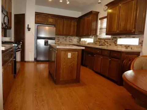 10013 Dover Dr, Yukon, OK 73099 photo 10