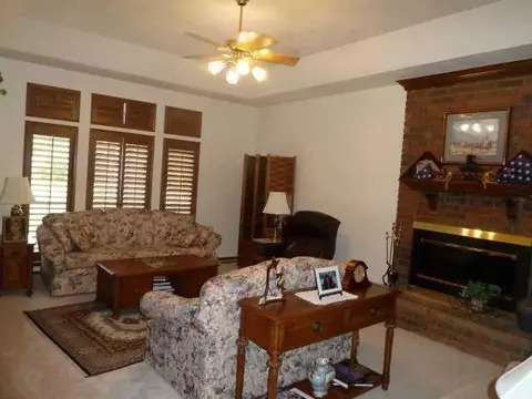 10013 Dover Dr, Yukon, OK 73099 photo 4
