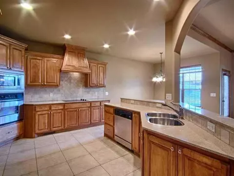 1632 Apache Trl, Edmond, OK 73003 photo 4