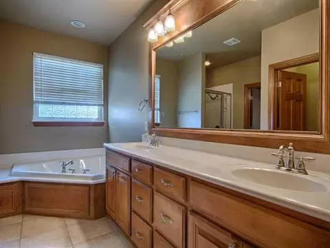 1632 Apache Trl, Edmond, OK 73003 photo 10