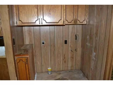 906 E Walnut St, Tecumseh, OK 74873 photo 5